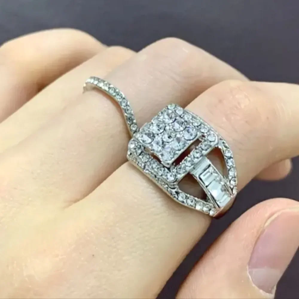 Ladies Stunning unisex diamond wedding ring set sz 8